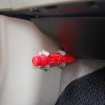 車に装備しておかなければならない発炎筒について